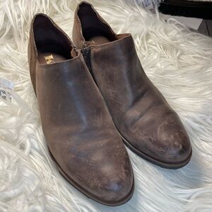 KORKS Genuine Leather Zipper Ankle Boots
